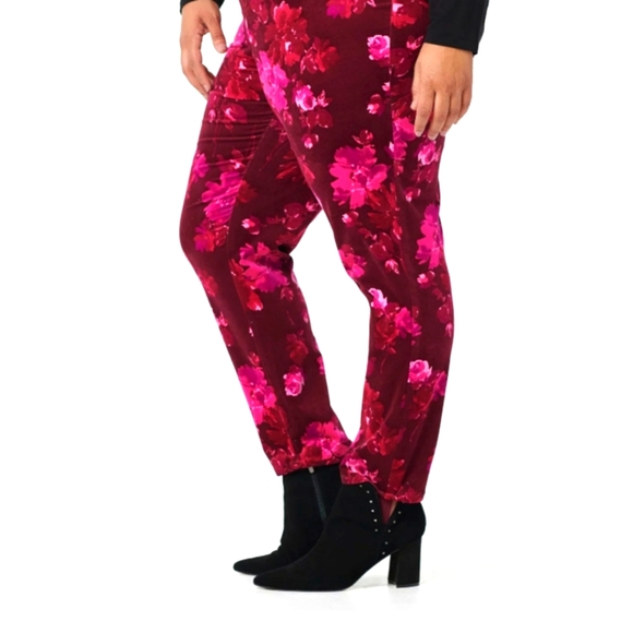 NWOT Isaac Mizrahi Velvet Floral Stirrup Leggings Stretch Magenta Pink Burgundy - Picture 1 of 5